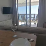 דירה Sun Meets Sea Athánion