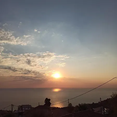 Sun Meets Sea