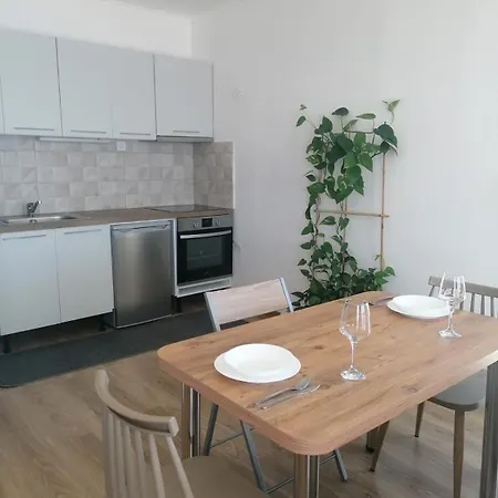 Sun Meets Sea アパート Athánion