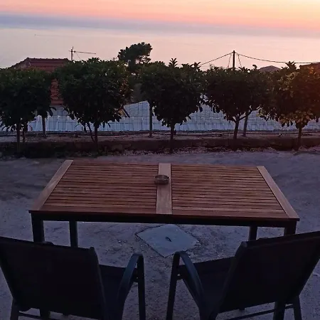 Sun Meets Sea * Athánion