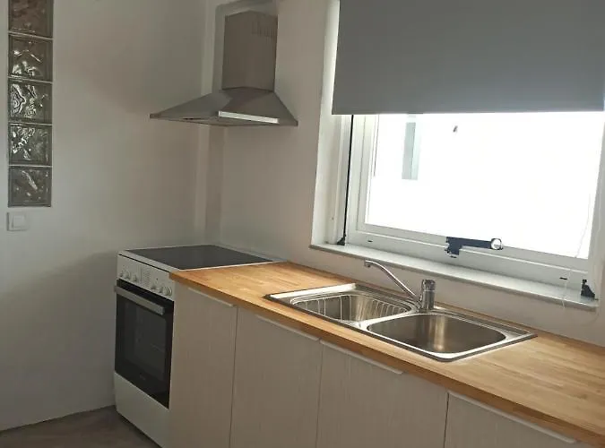 Sun Meets Sea Daire *