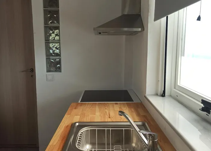 Sun Meets Sea Athánion