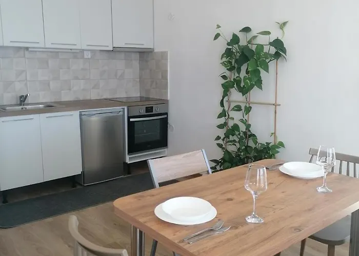 Sun Meets Sea Daire Athánion